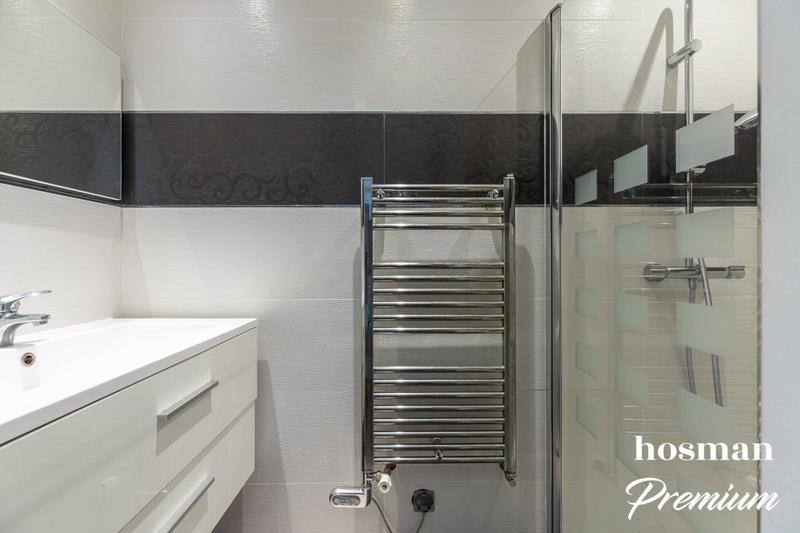 Maison - 290 m² - 6 pièces