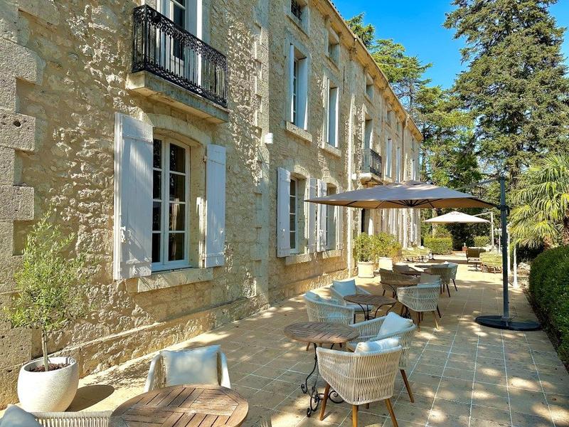 Château - 1 840 m² - 33 pièces