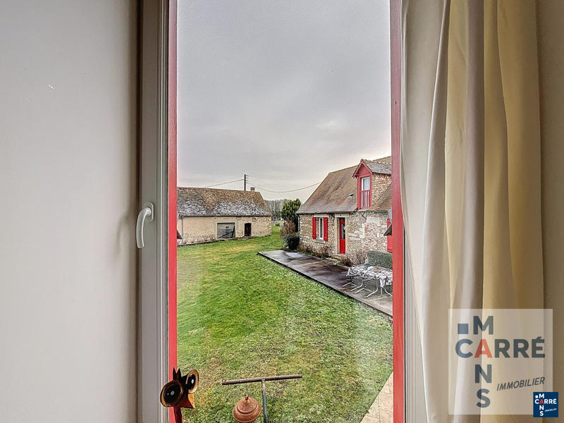 Maison - 240 m² - 8 pièces