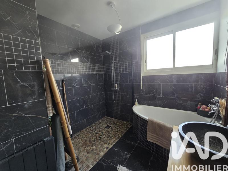 Maison - 127 m² - 6 pièces