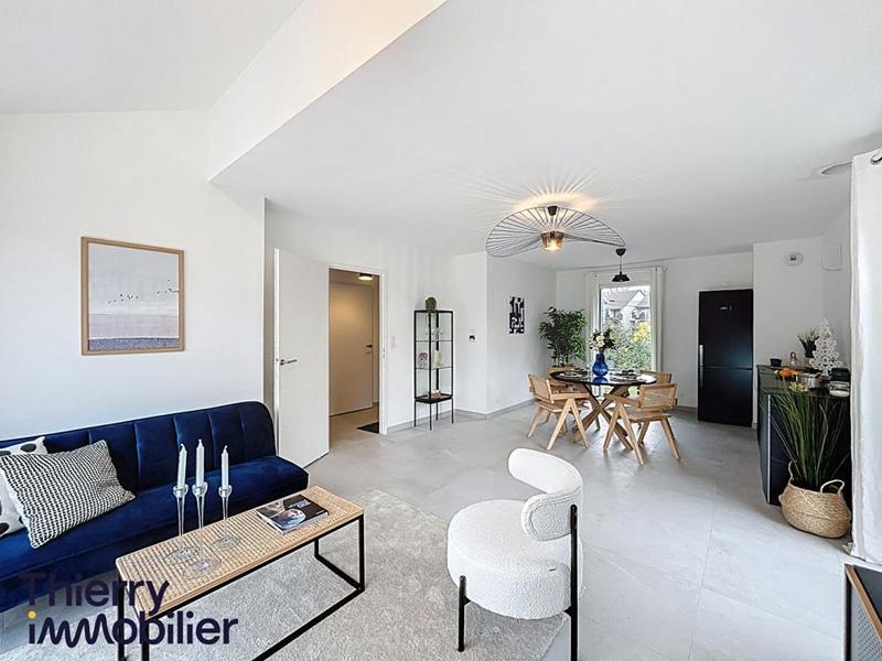 Maison - 92 m² - 4 pièces