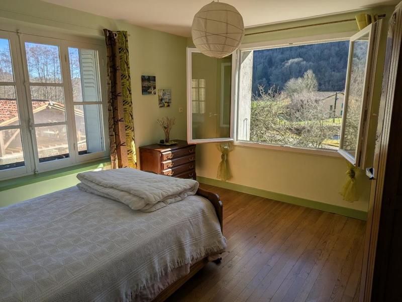 Maison - 181 m² - 6 pièces