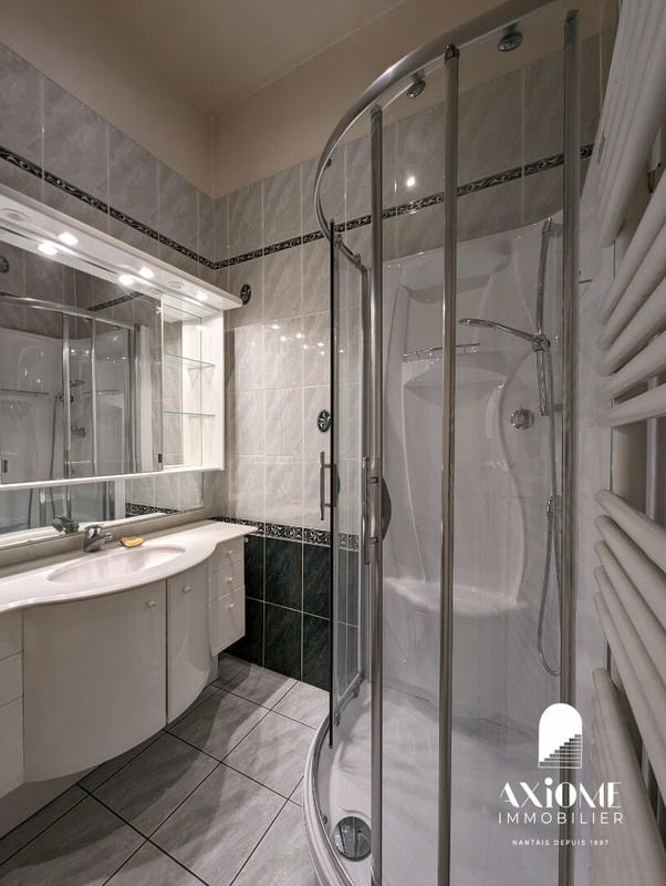 Appartement - 120 m² - 4 pièces