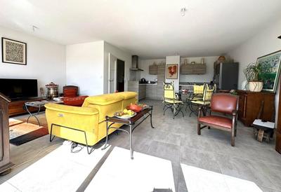 Appartement - 84 m² - 3 pièces