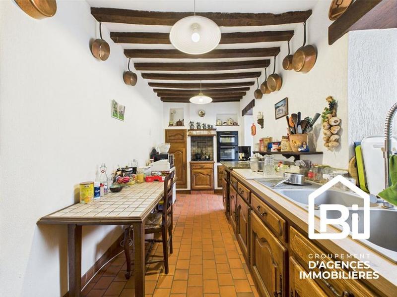 Propriété - 290 m² - 7 pièces