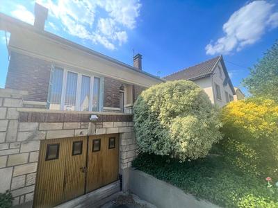 Maison - 130 m² - 4 pièces