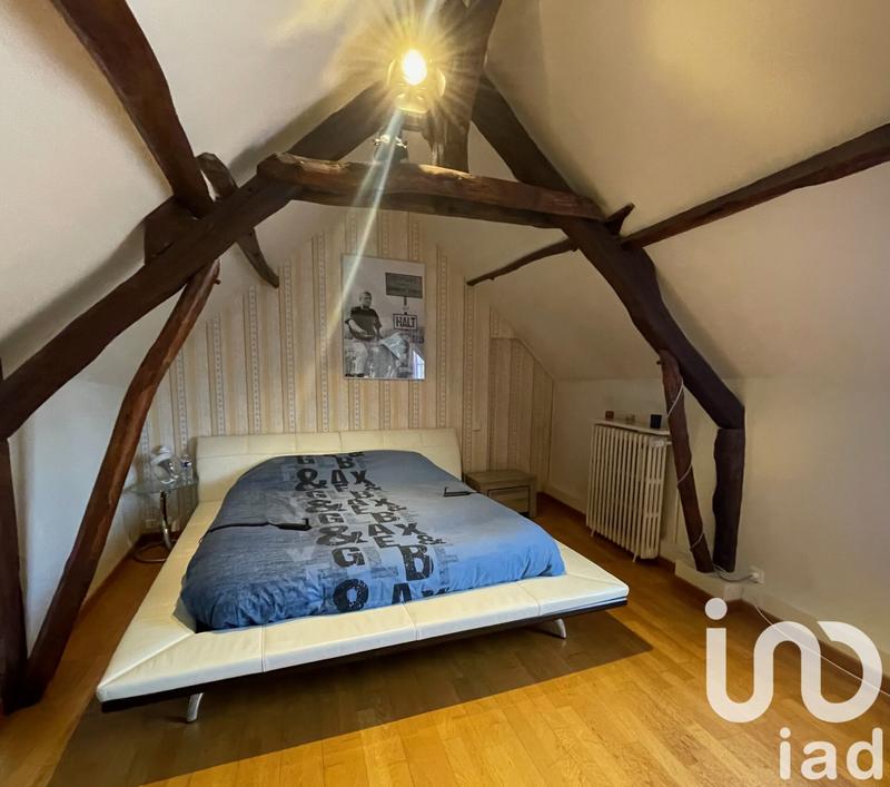 Maison - 216 m² - 11 pièces