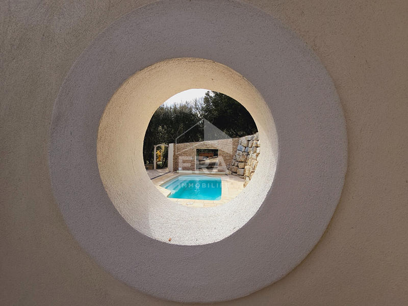 Maison - 205 m² - 4 pièces