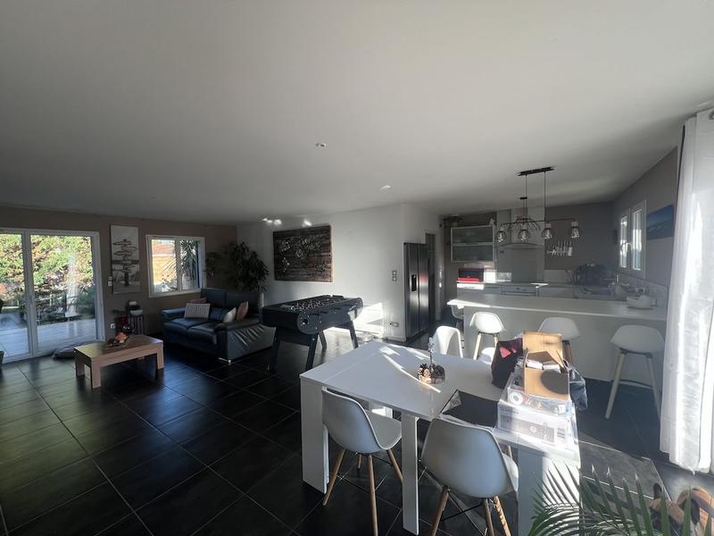 Local d'activités - 226 m² - 5 pièces