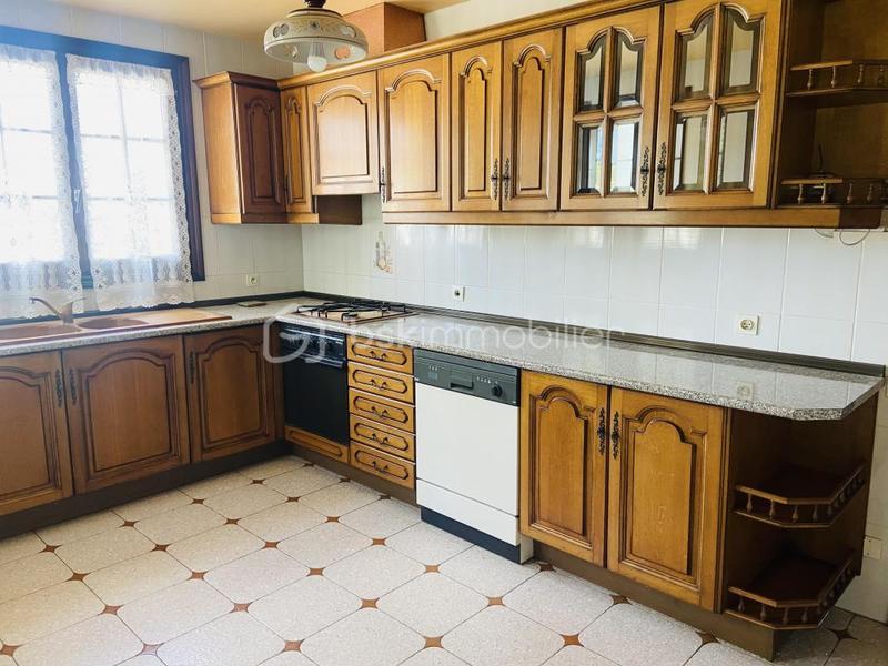 Maison - 151 m² - 6 pièces