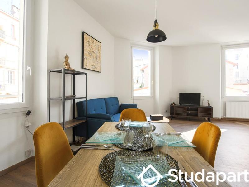 Appartement - 70 m² - 3 pièces