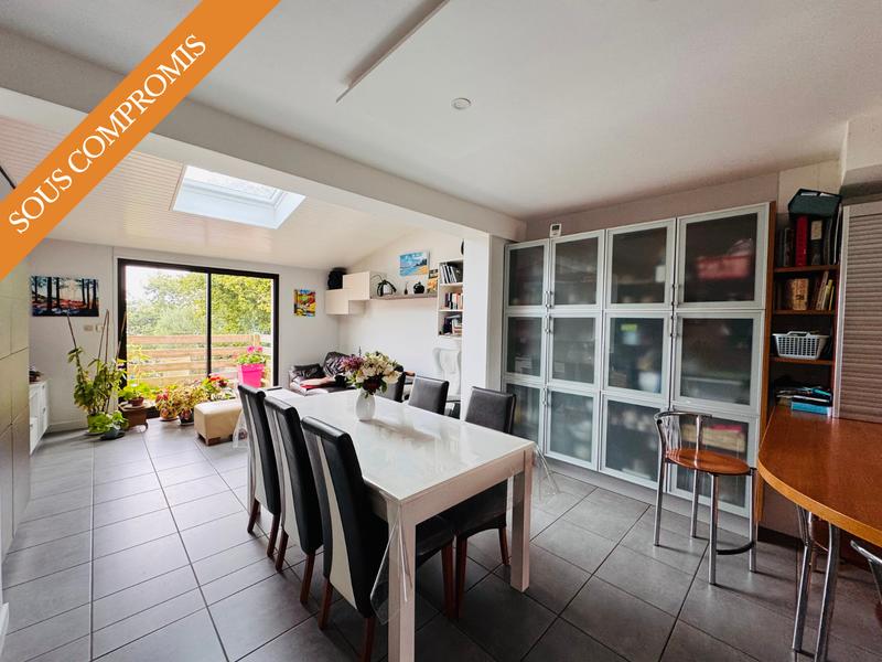 Maison - 101 m² - 5 pièces