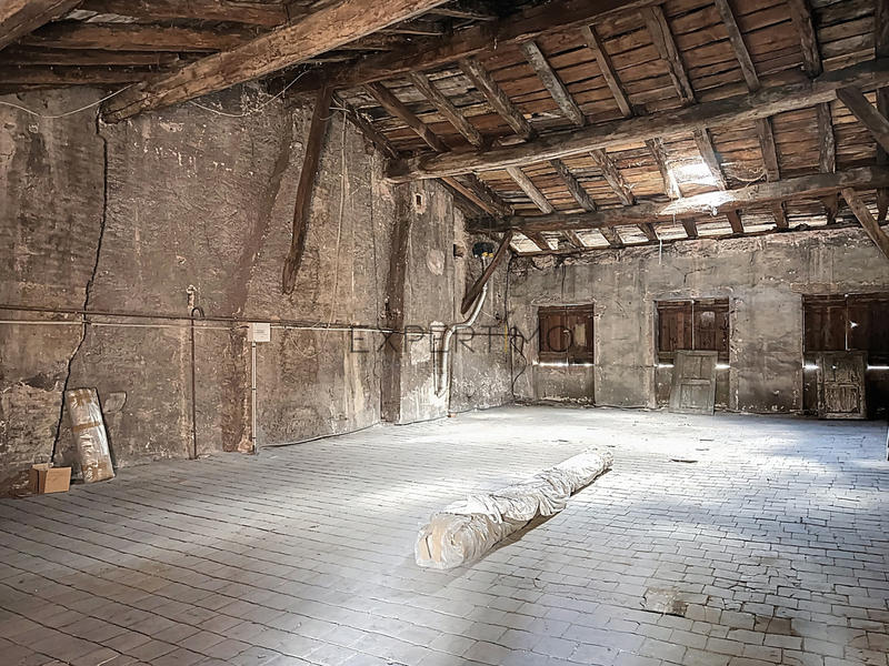 Maison - 255 m² - 8 pièces