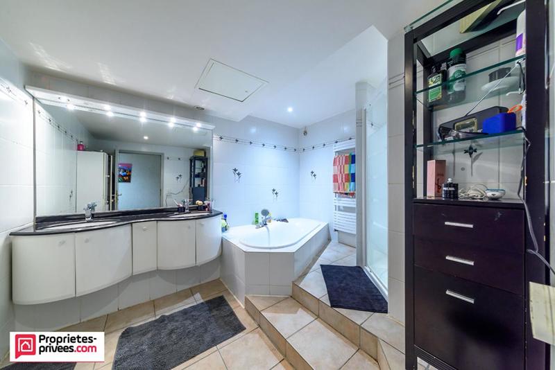 Maison de village - 245 m² - 7 pièces