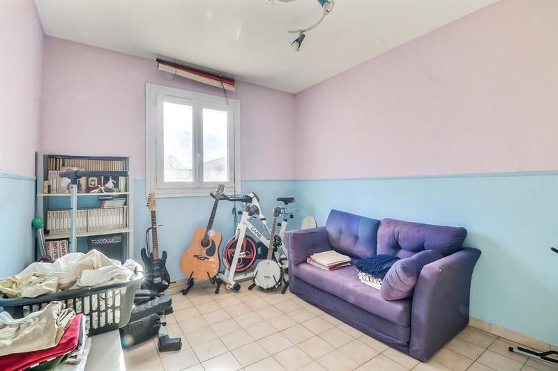 Villa - 90 m² - 4 pièces