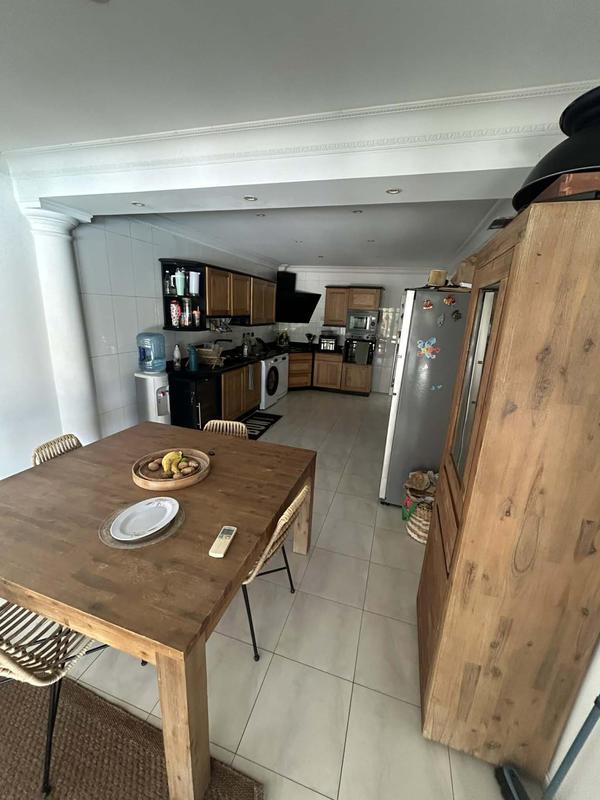 Maison - 190 m² - 8 pièces