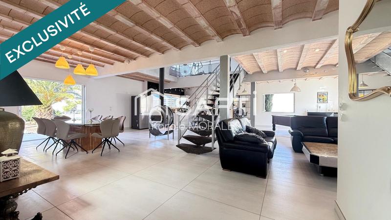 Villa - 255 m² - 5 pièces