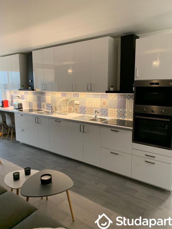 Appartement - 100 m² - 5 pièces