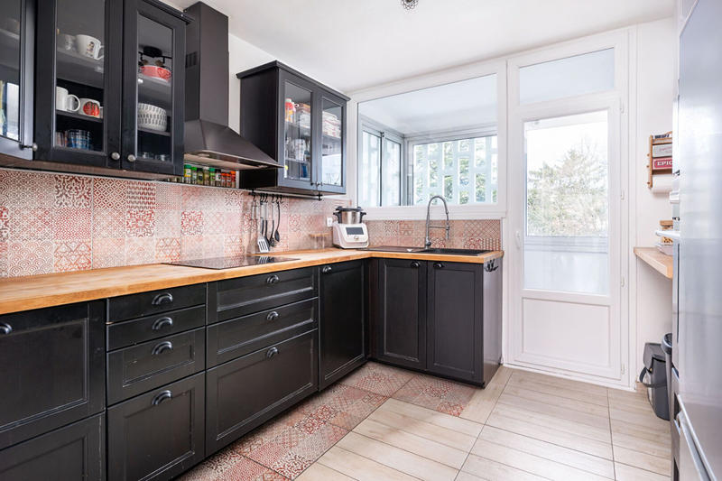 Appartement - 118 m² - 6 pièces