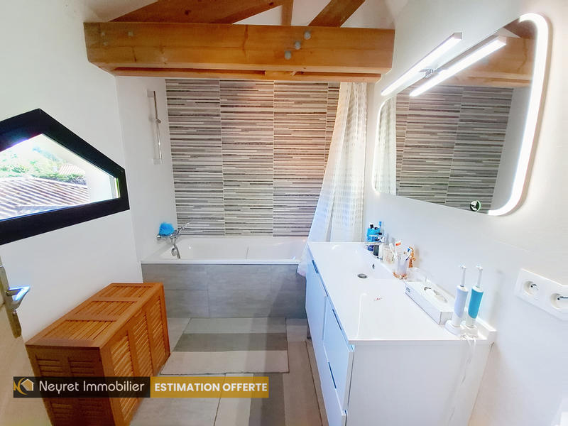 Maison - 308 m² - 10 pièces