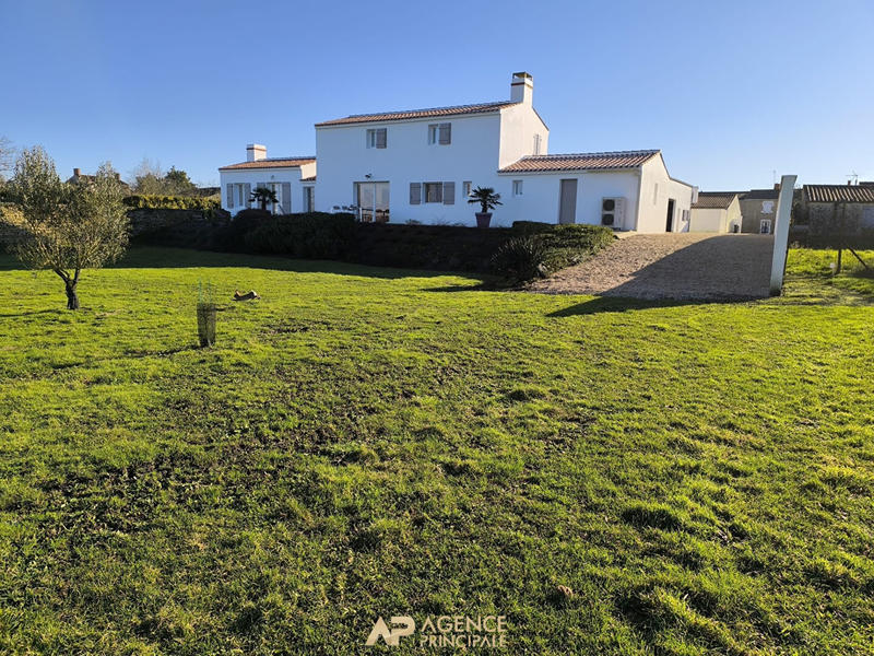 Maison d'architecte - 184 m² - 7 pièces