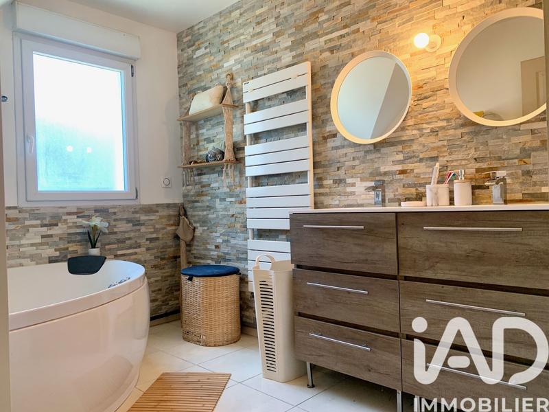 Maison - 174 m² - 7 pièces