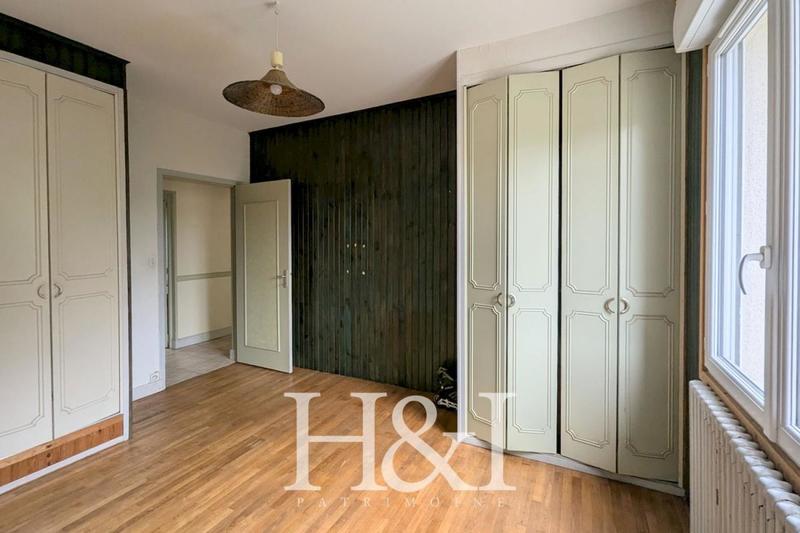 Propriété - 114 m² - 4 pièces