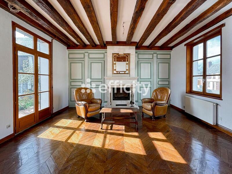 Maison - 207 m² - 7 pièces