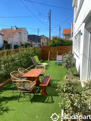 Chambre - 14 m² - 1 pièce