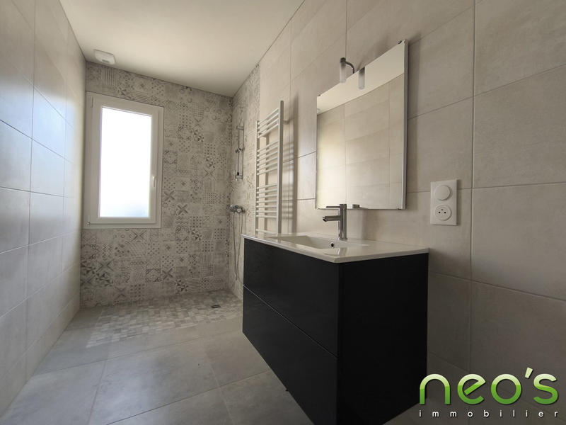 Maison traditionnelle - 82 m² - 4 pièces