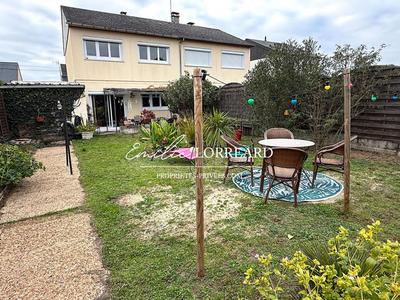 Maison - 84 m² - 4 pièces