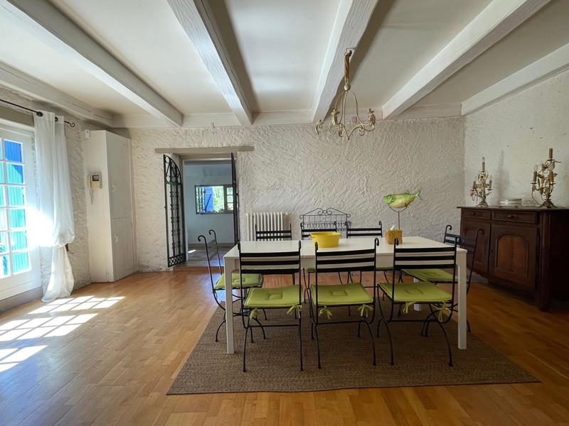 Maison - 170 m² - 7 pièces