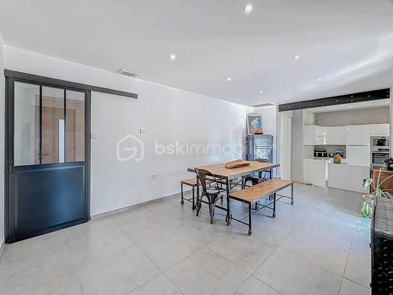 Villa - 136 m² - 6 pièces