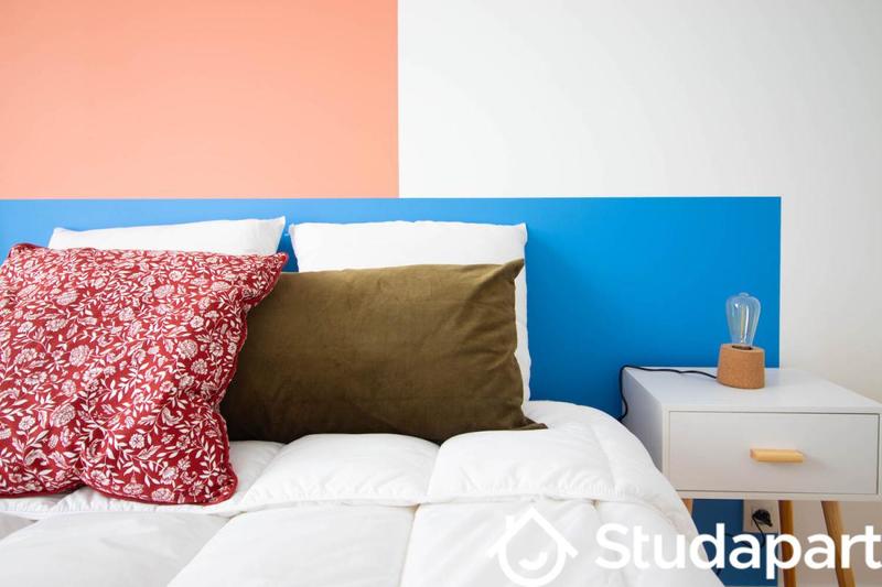 Chambre - 11 m² - 1 pièce