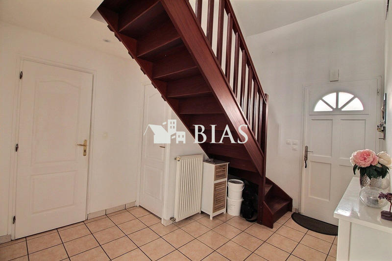 Maison - 104 m² - 4 pièces