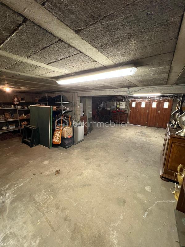 Maison - 170 m² - 8 pièces