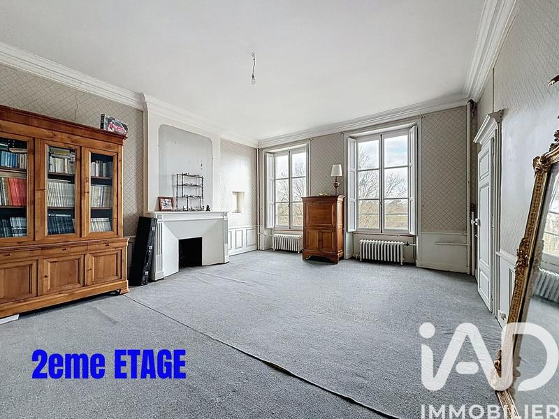 Maison - 340 m² - 9 pièces