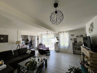 Maison - 105 m² - 4 pièces