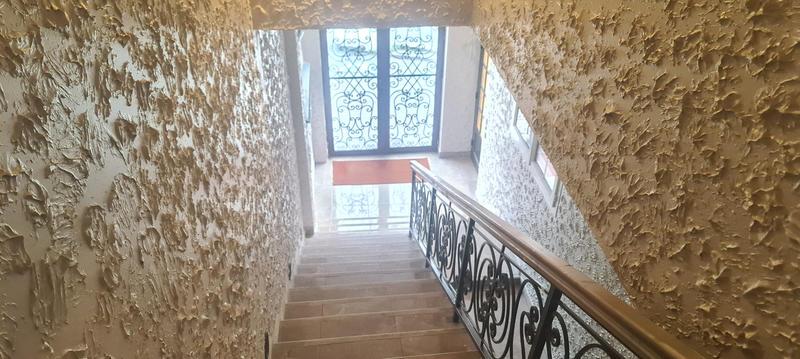 Immeuble - 215 m² - 11 pièces