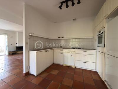 Maison - 168 m² - 6 pièces