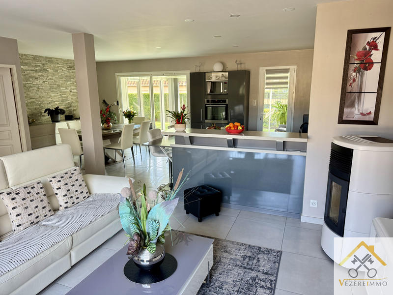 Maison - 154 m² - 6 pièces