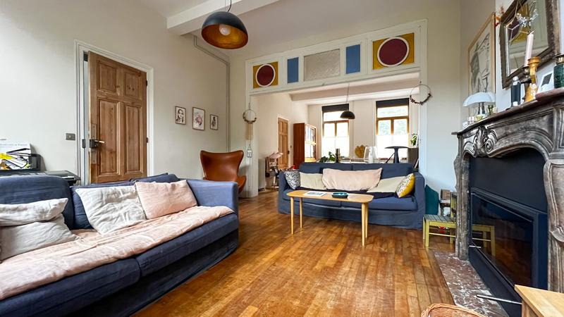 Maison - 270 m² - 7 pièces