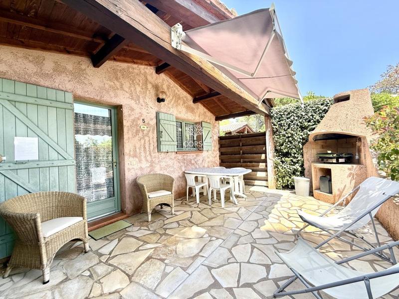 Villa - 185 m² - 15 pièces