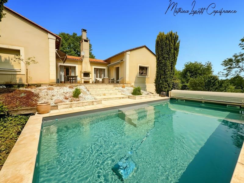 Maison - 190 m² - 6 pièces