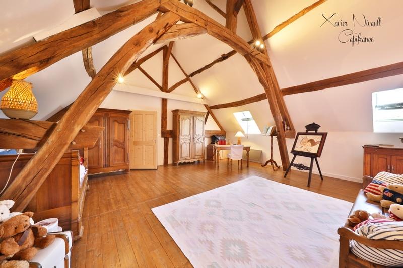 Maison - 480 m² - 10 pièces