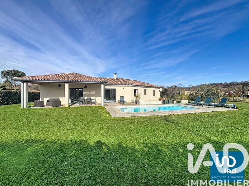 Maison - 136 m² - 8 pièces