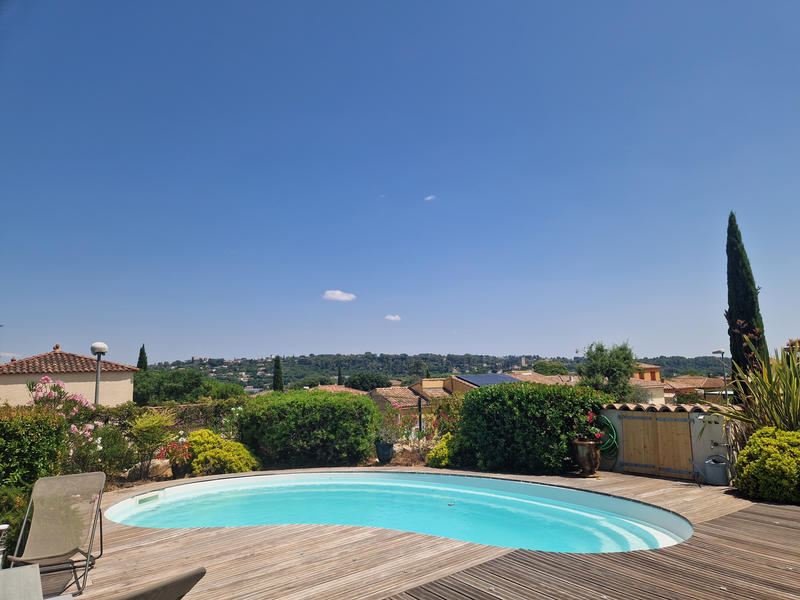 Villa - 96 m² - 5 pièces