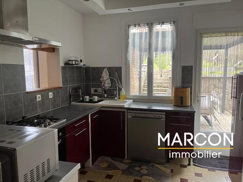 Maison - 110 m² - 5 pièces