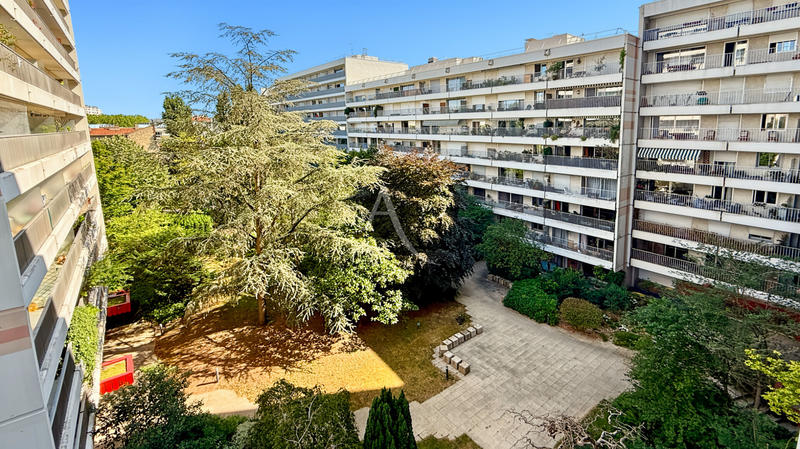 Appartement - 105 m² - 4 pièces