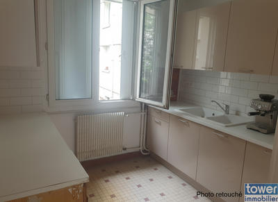 Fonds de commerce - Magasins - 122 m²